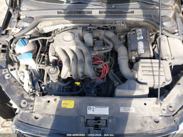 3VW2K7AJ4FM339379 Volkswagen Jetta 2.0l S