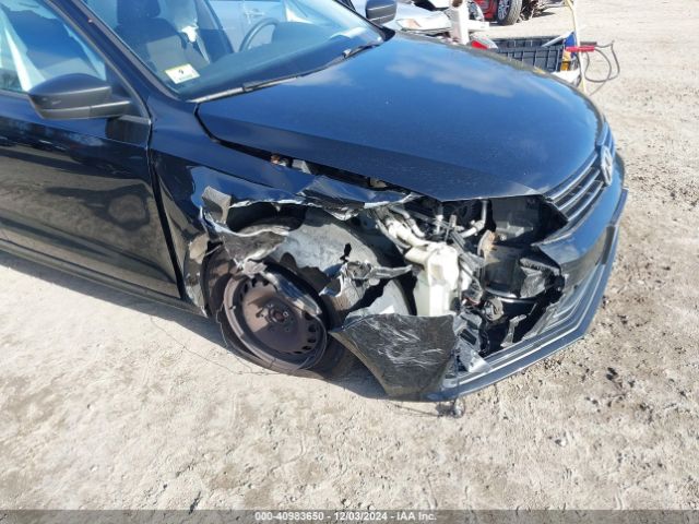 3VW2K7AJ4FM339379 Volkswagen Jetta 2.0l S