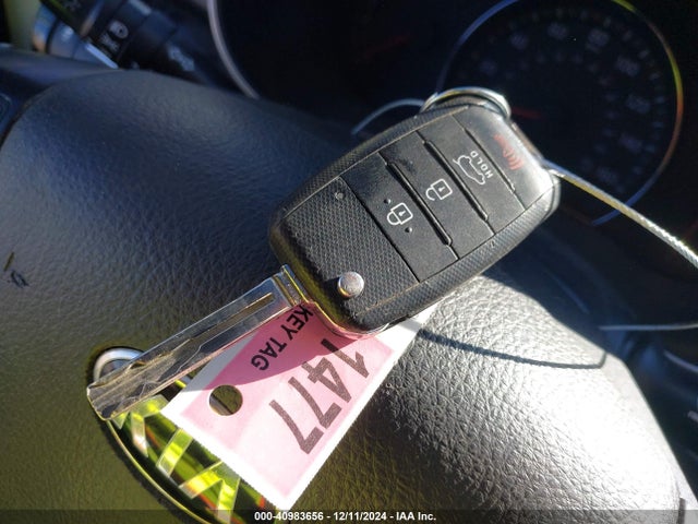 KIA Sorento Lx V6 2015 5XYKT4A75FG565074 Image 11