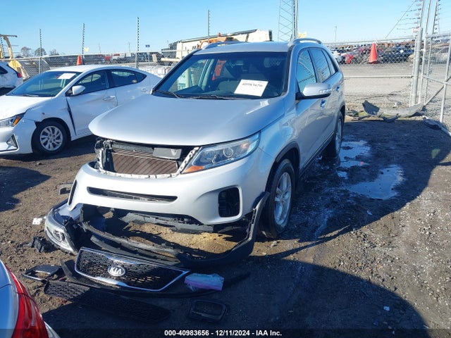 KIA Sorento Lx V6 2015 5XYKT4A75FG565074 Image 12
