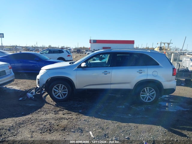 KIA Sorento Lx V6 2015 5XYKT4A75FG565074 Image 14