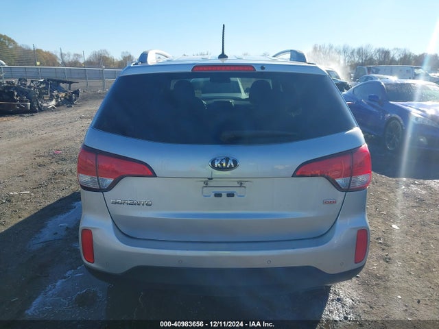 KIA Sorento Lx V6 2015 5XYKT4A75FG565074 Image 16