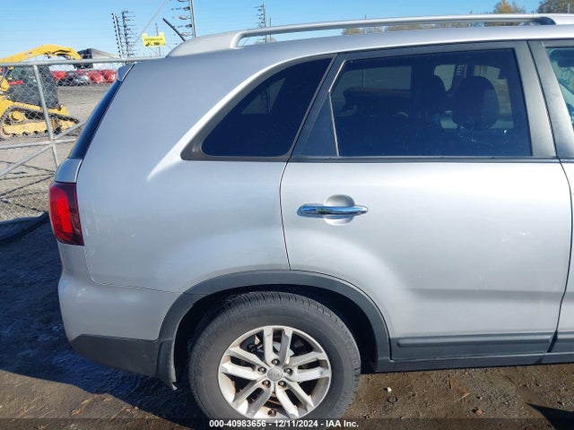 KIA Sorento Lx V6 2015 5XYKT4A75FG565074 Image 18