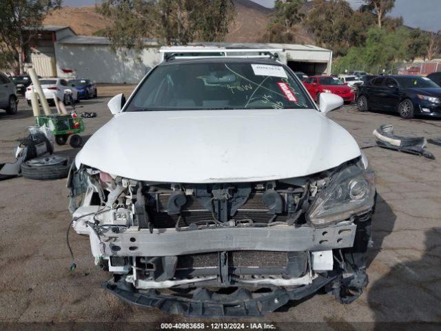 JTHKD5BH6H2284052 Lexus CT 200H