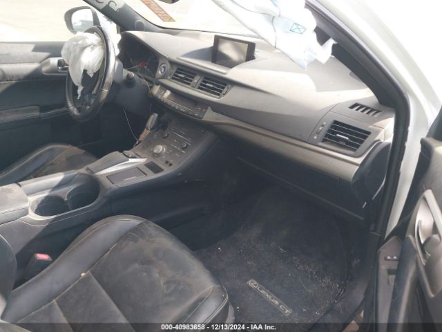 JTHKD5BH6H2284052 Lexus CT 200H