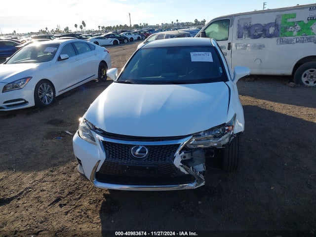 JTHKD5BH5G2257424 Lexus CT 200H