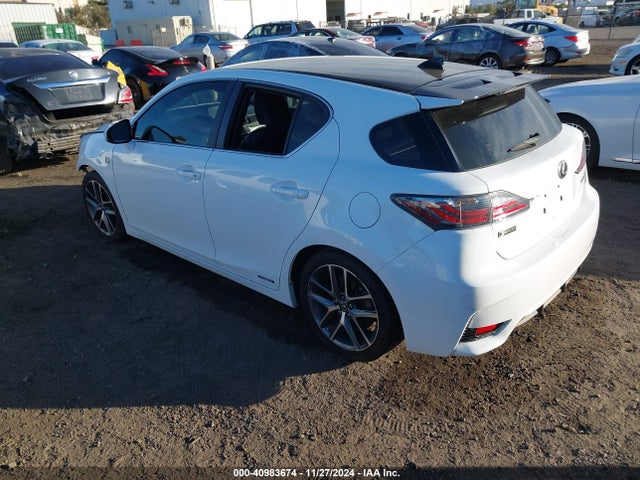 JTHKD5BH5G2257424 Lexus CT 200H