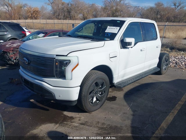 Ford F-150 Lightning Lariat 2023 1FTVW1EV1PWG26355 Image 2