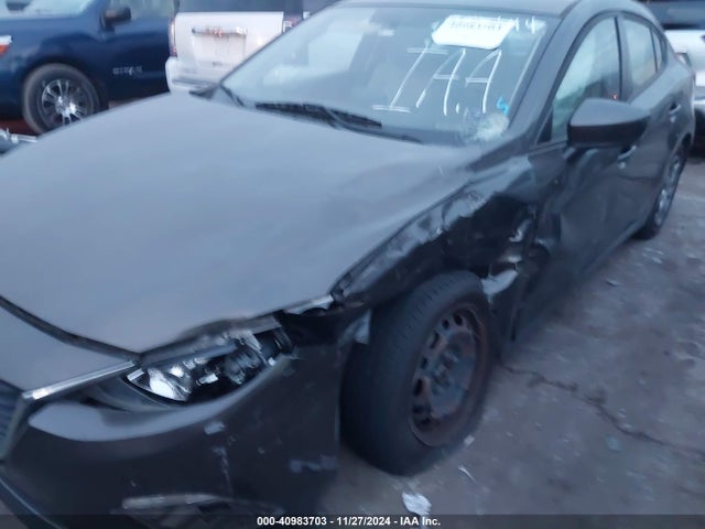 3MZBM1T76GM256644 Mazda MAZDA3
