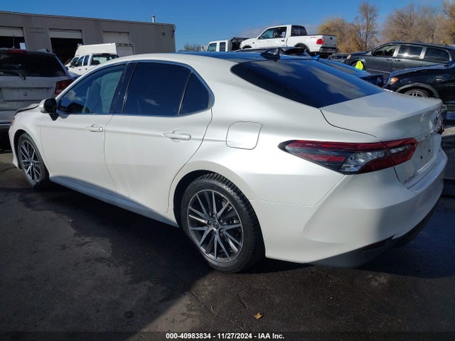 Toyota CAMRY XLE 2021 4T1F11BK7MU024964 Image 3