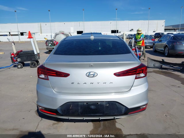 Hyundai ELANTRA SEL 2019 KMHD84LF8KU793511 Image 16