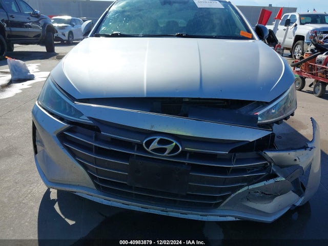Hyundai ELANTRA SEL 2019 KMHD84LF8KU793511 Image 18
