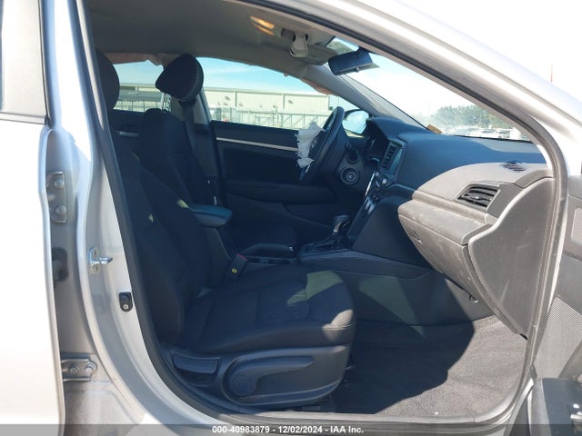 Hyundai ELANTRA SEL 2019 KMHD84LF8KU793511 Image 5