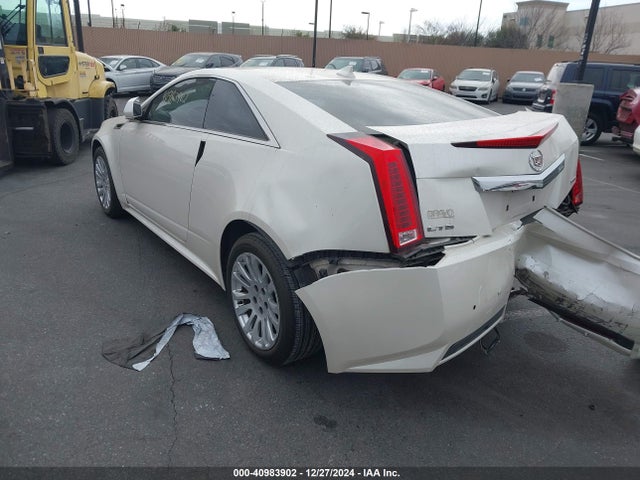 2011 CADILLAC CTS 1G6DP1ED6B0128246 Photo 2