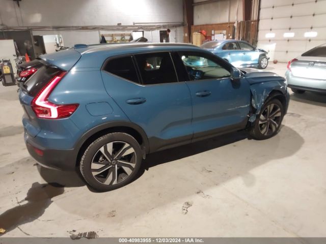 2024 VOLVO XC40 YV4L12UE9R2225740 Photo 3