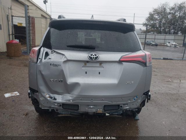 JTMWFREV9JD115501 Toyota Rav4 Adventure/xle