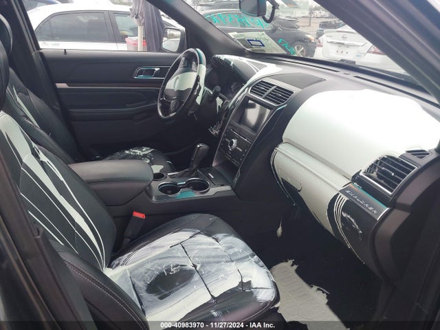 1FM5K7F80HGB16545 Ford Explorer Limited