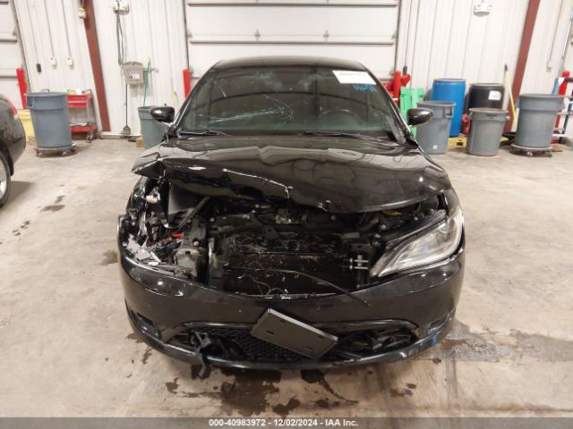 1C3CCCBB8FN749875 Chrysler 200 S