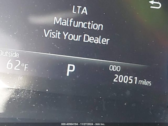 5TDHZRBHXNS230942 Toyota Highlander Xle