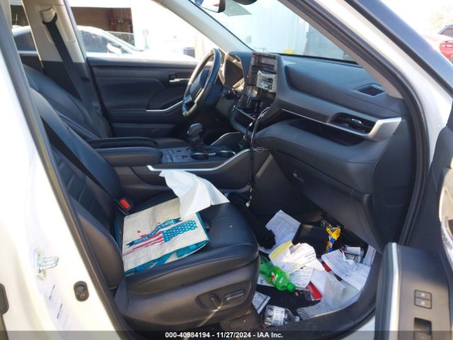 5TDHZRBHXNS230942 Toyota Highlander Xle