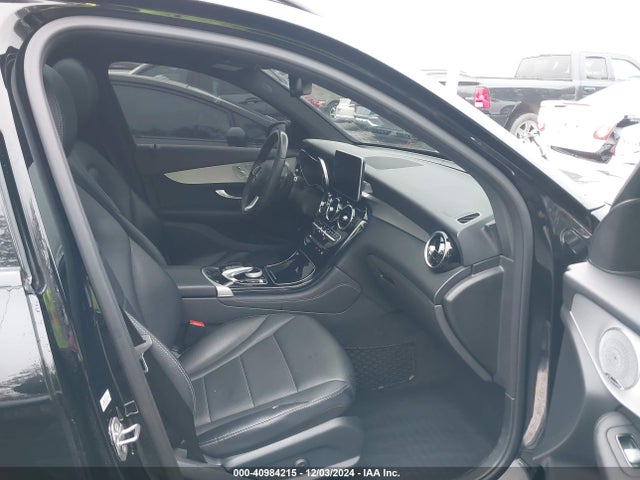 WDC0G4KB1HF179184 Mercedes-Benz Glc 300 4matic
