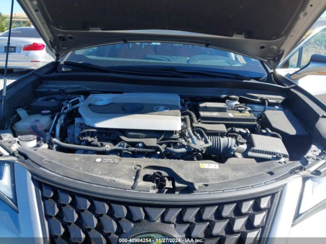 JTHY3JBH3K2003256 Lexus UX 200