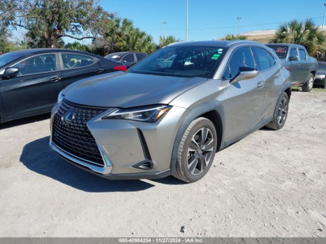 JTHY3JBH3K2003256 Lexus UX 200