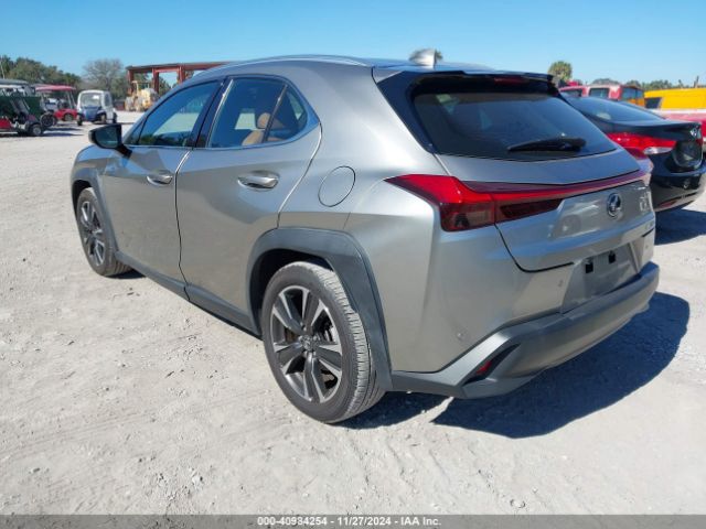 JTHY3JBH3K2003256 Lexus UX 200