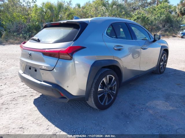 JTHY3JBH3K2003256 Lexus UX 200