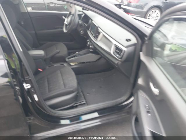 3KPA25AB5KE248847 KIA Rio 5-door S