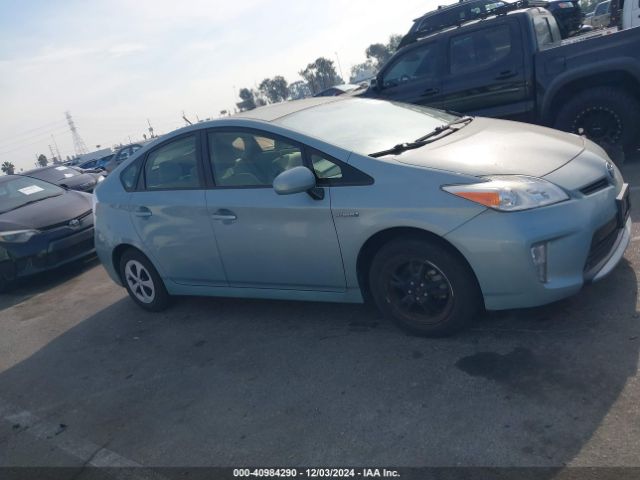 JTDKN3DU4F1913601 Toyota Prius Two