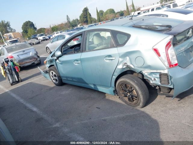 JTDKN3DU4F1913601 Toyota Prius Two