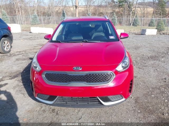 KNDCB3LCXH5092005 KIA NIRO LX