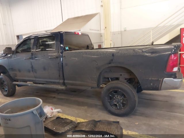 3C6UR5HL0JG108030 RAM 2500 Tradesman  4x4 8' Box
