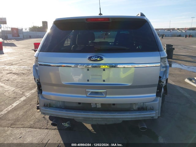 Ford Explorer 2015 1FM5K7B89FGB11864 Image 17