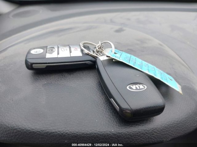 KNAFK5A89H5674973 KIA FORTE LX