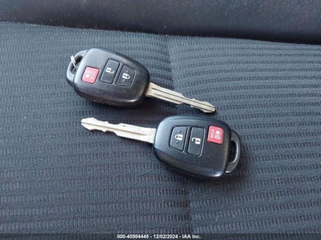 JTMBFREV2GJ062679 Toyota RAV4 LE