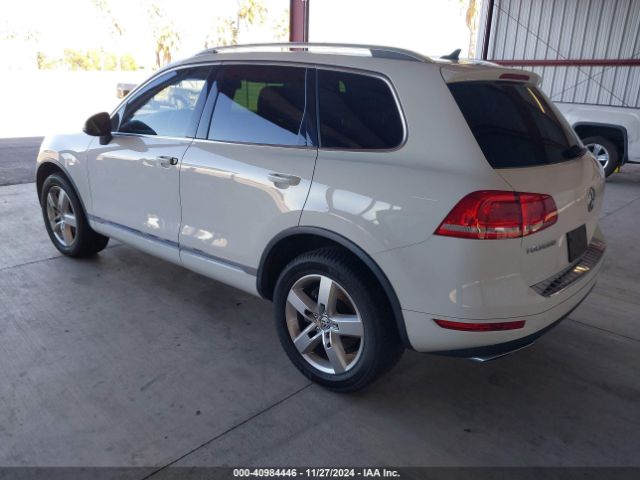 2013 VOLKSWAGEN TOUAREG WVGEP9BP3DD010547 Photo 2