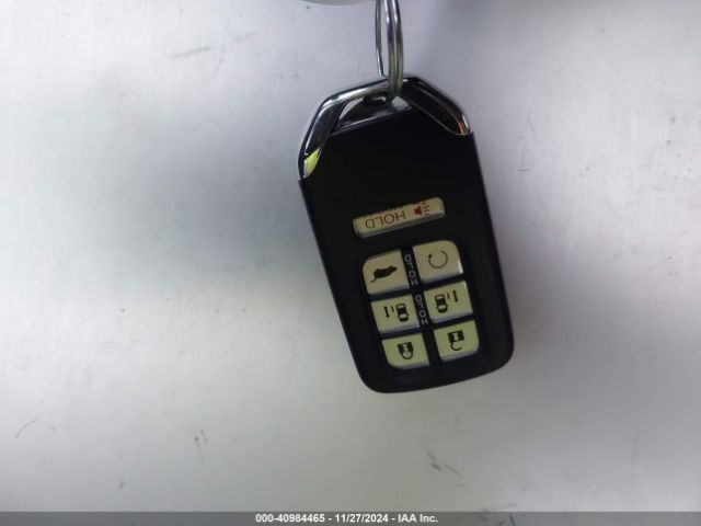5FNRL6H9XRB036944 Honda Odyssey Elite