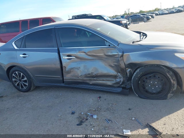 Nissan Altima 2.5 S 2015 1N4AL3AP0FC482359 Image 13
