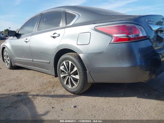 Nissan Altima 2.5 S 2015 1N4AL3AP0FC482359 Image 3