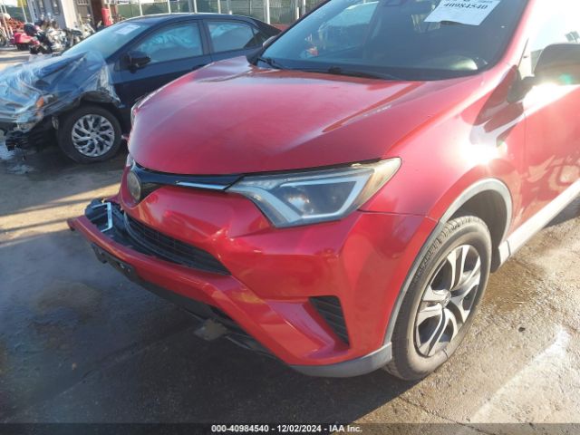 2T3ZFREV8HW312749 Toyota RAV4 LE