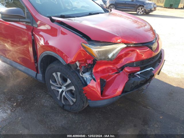 2T3ZFREV8HW312749 Toyota RAV4 LE