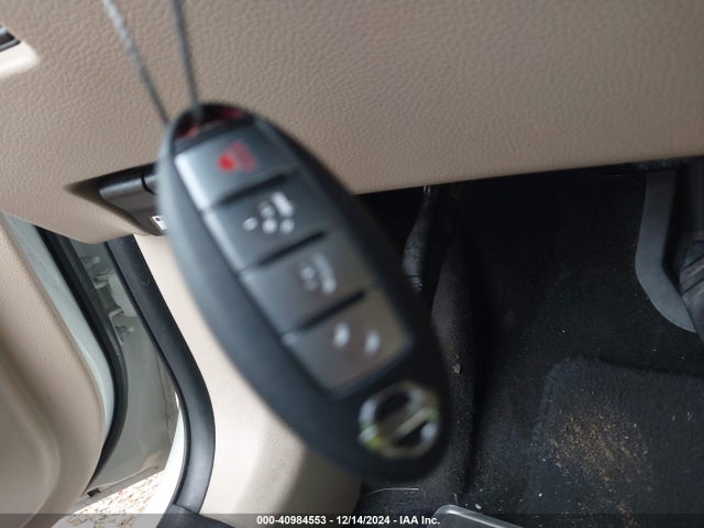 Nissan ROGUE SV 2017 JN8AT2MT4HW137225 Image 11