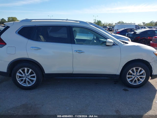 Nissan ROGUE SV 2017 JN8AT2MT4HW137225 Image 13