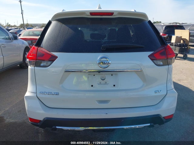 Nissan ROGUE SV 2017 JN8AT2MT4HW137225 Image 16