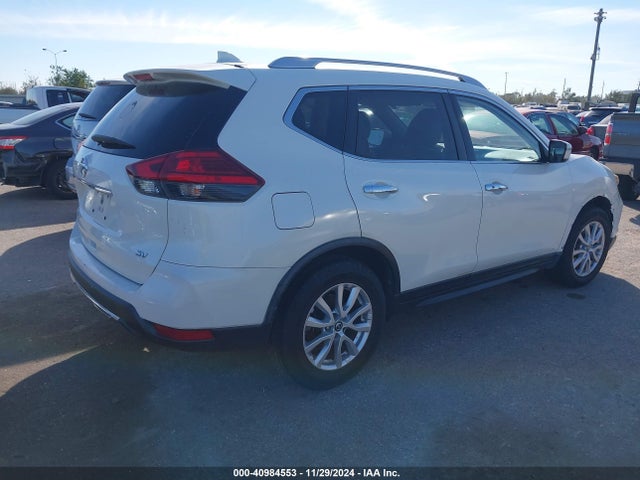 Nissan ROGUE SV 2017 JN8AT2MT4HW137225 Image 4