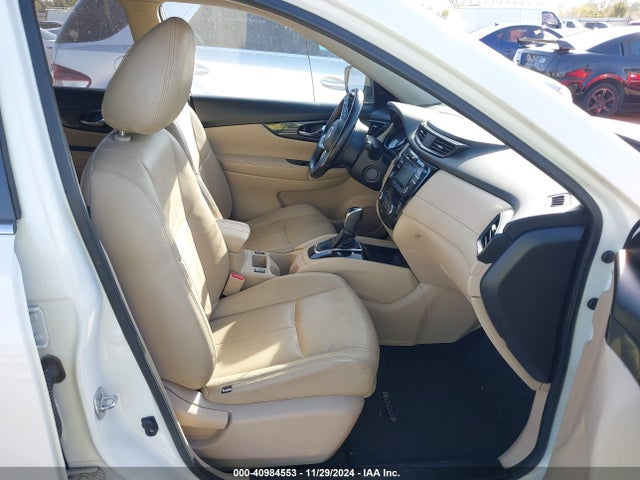 Nissan ROGUE SV 2017 JN8AT2MT4HW137225 Image 5