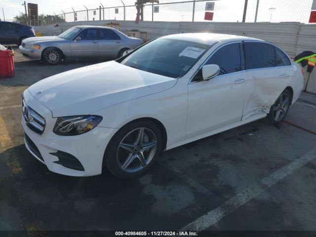 WDDZF4JBXJA350590 Mercedes-Benz E 300