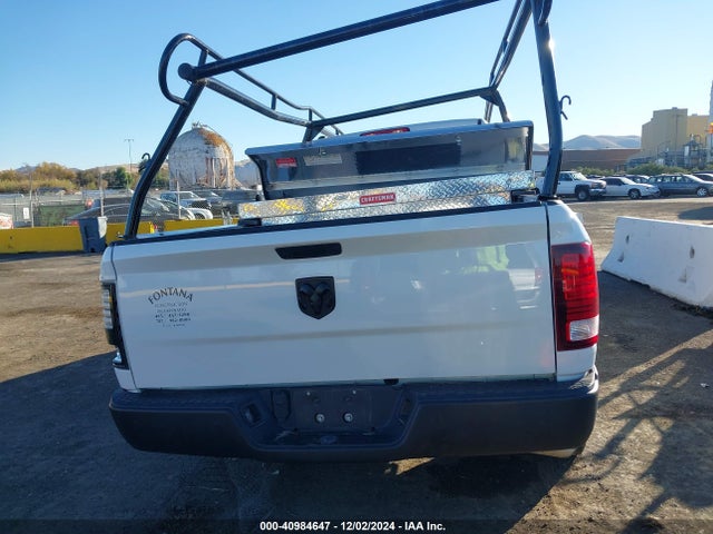 1C6RR6GG8MS545187 RAM 1500 Classic Warlock  4x2 6'4 Box